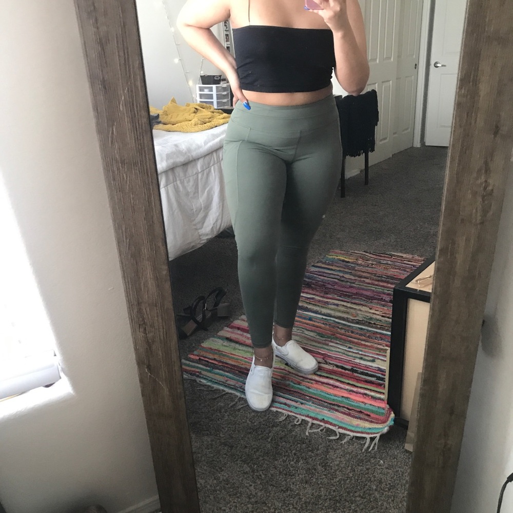 olive legging w mesh detail